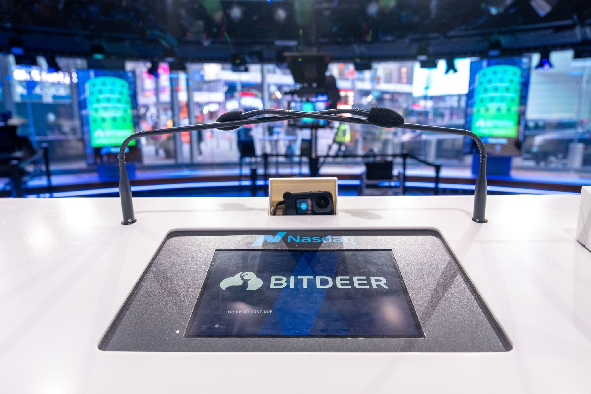 Bitdeer and Blue Safari Complete Business Combination